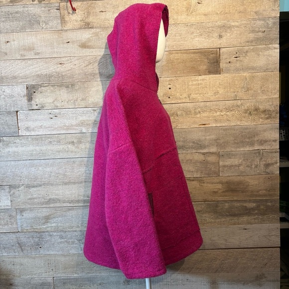 Le Nove Caposhie women’s fuchsia hooded zip up jacket in one size made in Italy - Picture 8 of 9